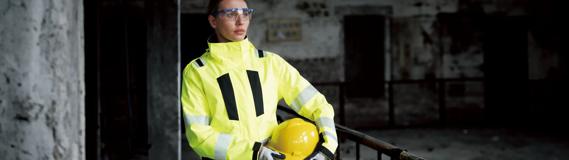 HI-VIS Naisten takkit ja housut